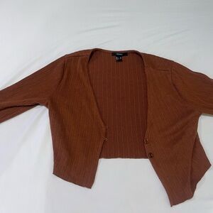Monday-Friday flash sale ‼️
Forever 21 brown sweater